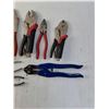Image 4 : Pliers/Snips and Vice Grips