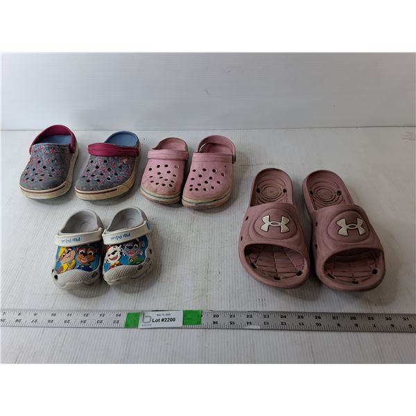 (4) Pairs of Sandals/Croc Style Shoes-M9, Junior 1, Toddler 5/6, 31