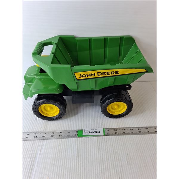 John Deere Plastic Dump Truck
