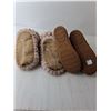 Image 2 : (2) Pairs of Women's Slippers- Skechers/9 & Lemon/Unknown Size
