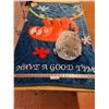 Image 1 : 38" x 51" "Have A Good Time" Throw Blanket, Seal Stuffed Pillow