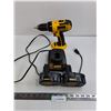 Image 1 : Dewalt Cordless Drill, Charger, 2 Batteries - Charger Powers On