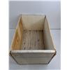 Image 2 : Vintage Wooden Crate - 13" x 11" x 20" - Pick Up Preferred