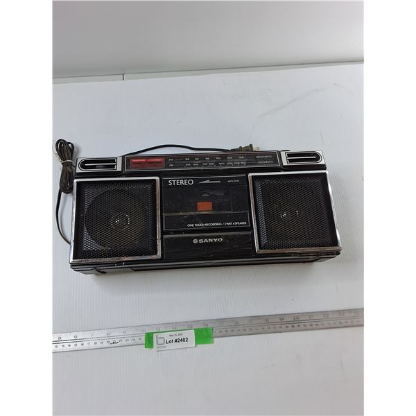 Vintage Sanyo Portable Stereo Cassette Radio -As Is