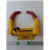 Image 1 : Trimax Wheel Chock Lock