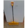 Image 1 : **Garant Winter Snow Shovel, Cannot Ship