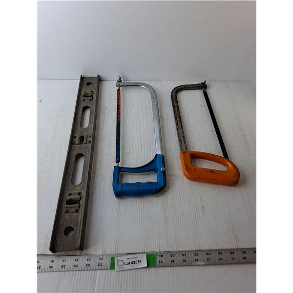 (2) Handsaws & Level