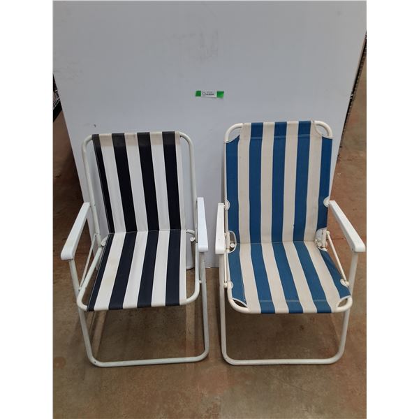 (2) Folding Lawn Chairs