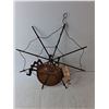Image 2 : Metal Spider & Web Wall Decor 18"