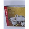 Image 2 : Home Presence Tea Set - Unused