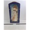 Image 1 : Religious Themed "Mother & Child" Electric Statue with Tote - No Power - 20" x 10" x 6"