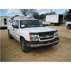 2004 CHEVROLET 4X4 EXTENDED CAB PICKUP