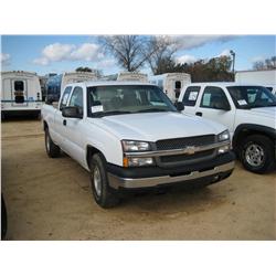 2004 CHEVROLET EXTENDED CAB 4X4 PICKUP