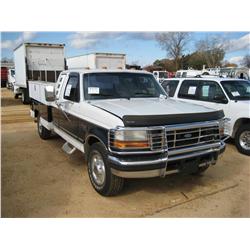 1995 FORD S/A SERVICE TRUCK