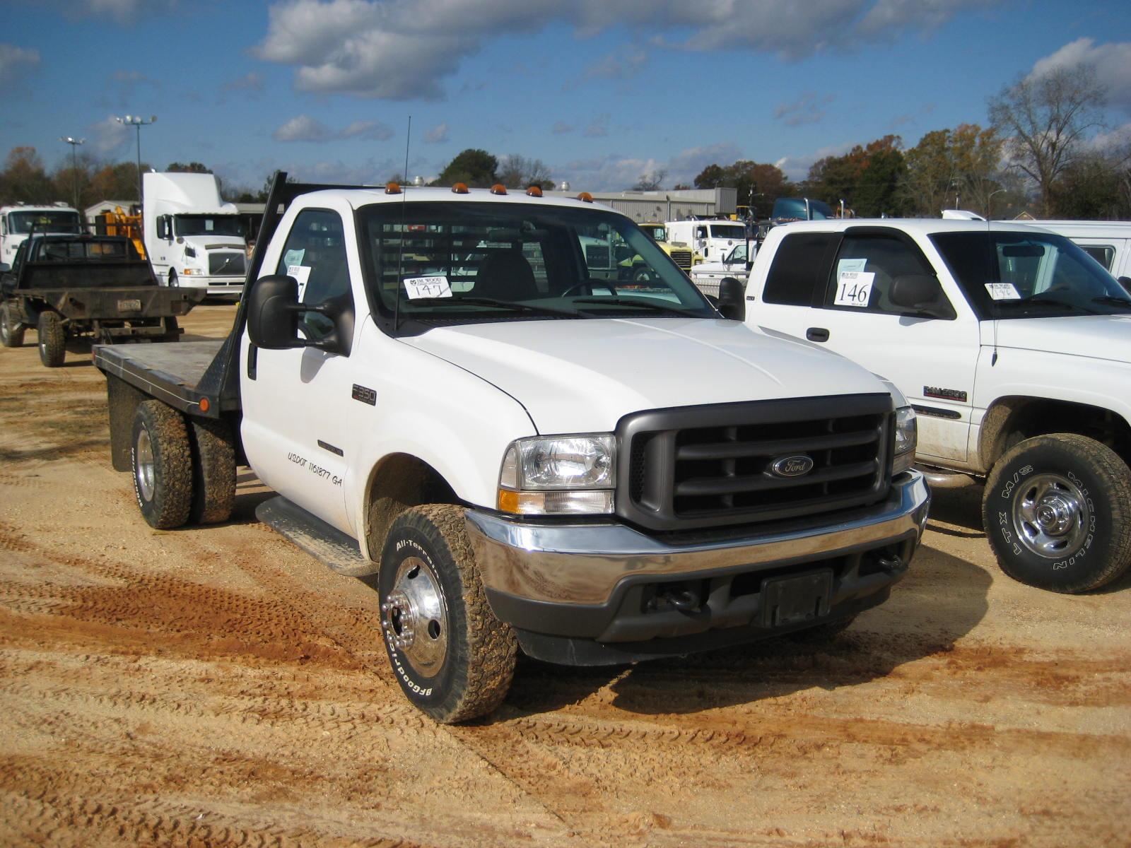 2002 FORD F350 FLATBED J.M. Wood Auction Company, Inc.