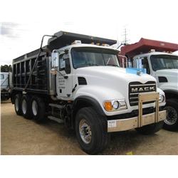 2005 MACK CV713 TRI-AXLE DUMP
