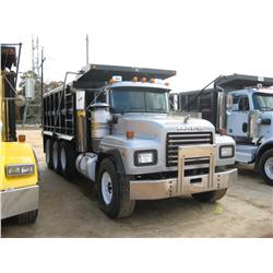 1999 MACK RD690S TRI-AXLE DUMP