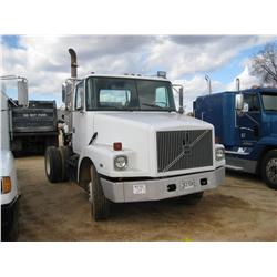 1992 VOLVO SINGLE AXLE TRUCK TRACTOR