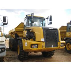 JOHN DEERE 250D 6X6 ARTICULATED DUMP