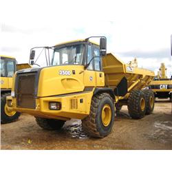 JOHN DEERE 250D 6X6 ARTICULATED DUMP