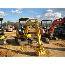 KOMATSU PC27MR-2 HYDRAULIC EXCAVATOR