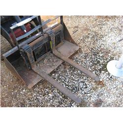 FORK ATTACHMENT FITS DINGO