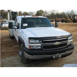 2006 CHEVROLET 3500 CREW CAB SERVICE TRUCK