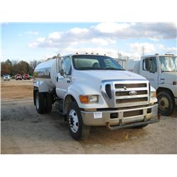 2005 FORD F750 S/A WATER TRUCK