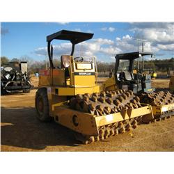 CAT CP433B VIBRATORY ROLLER