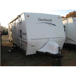 2005 KEYSTONE 28' TRAVEL TRALER