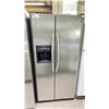 Image 1 : FRIGIDAIRE STAINLESS STEEL SIDE-BY-SIDE FRIDGE WITH WATER/ICE DISPENSER 33.5"W