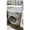 Image 1 : WHIRLPOOL DUET TUMBLEFRESH 4.4 FRONT LOAD WASHER