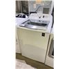 Image 1 : GE DEEP FILL TOP LOAD WASHER