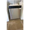 Image 1 : WHIRLPOOL STAINLESS STEEL DISHWASHER