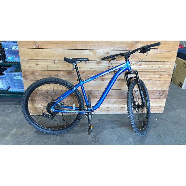 HYPER EXPLORER 9 SPEED BIKE (1 PEDAL MISSING)