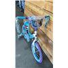 Image 2 : HUFFY FROZEN KIDS BIKE WITH TRAINING WHEELS