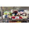 Image 3 : SHELF OF ASSORTED STYLES/SIZES OF WOMENS SANDALS, FLIP FLOPS & SLIPPERS