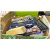 Image 2 : PALLET OF ASSORTED HOUSEHOLD ITEMS INCLUDING SCENTSY WARMERS, BOOKS, PUZZLES, POTS AND PANS,