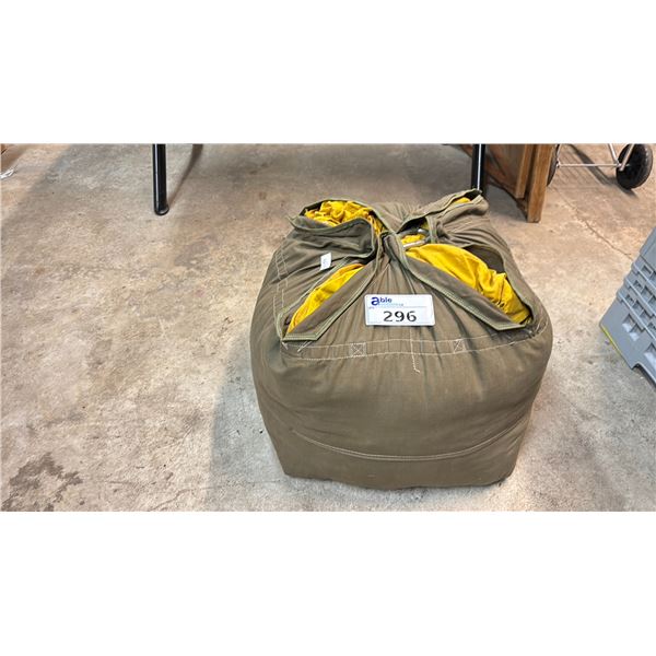 LARGE TACTICAL ARMY PARACHUTE