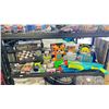Image 1 : SHELF OF ASSORTED TOYS & GAMES INCLUDING; WATER GUNS, GAME HOUSE, BUBBLE GUNS & MORE