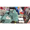 Image 3 : SHELF OF ASSORTED TOWELS, KITCHEN TOWELS & BEANBAG COVER