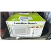 Image 1 : HAMILTON BEACH 0.7 CU. FT. 700 WATTS MICROWAVE
