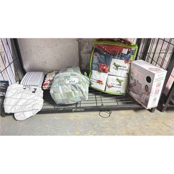 SHELF OF ASSORTED ITEMS INCLUDING; SOFT FLUFFY MASSAGING BOOTIES, BEDDING & MORE