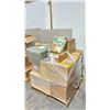 Image 3 : PALLET OF ASSORTED ITEMS INCLUDING CAKE MOULD, CHEESECLOTH, WOK BRUSH & MORE