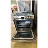Image 3 : FRIGIDAIRE STAINLESS STEEL PCFF3078AFC 30"W GAS RANGE CONVECTION OVEN