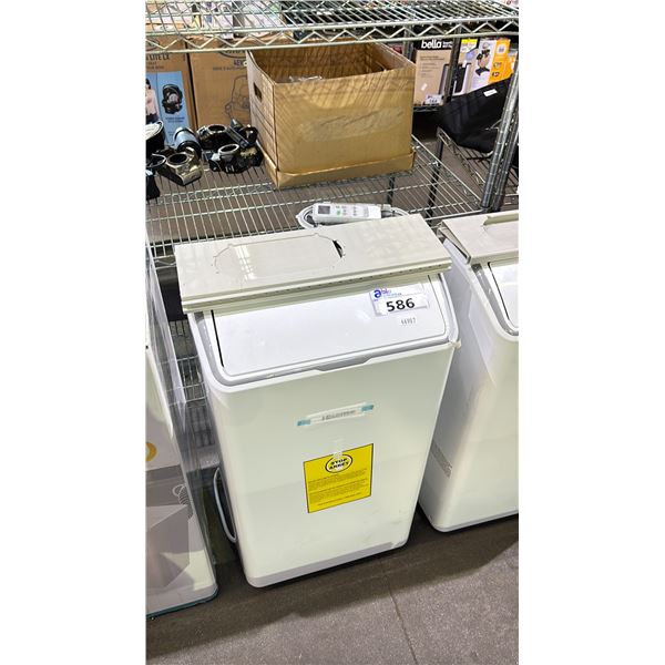 HISENSE PORTABLE AIR CONDITIONER AP1223CW1W WITH HOSE & REMOTE