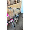 Image 1 : GAS POWERED G-SCOOTER *WORKING CONDITION UNKNOWN*