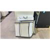 Image 1 : 4' FOLDING TABLE & 2 CHAIRS * CHAIRS MISSING LEGS*