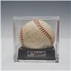 Image 1 : 1969 Yankees Team Signed Baseball with Display Cube