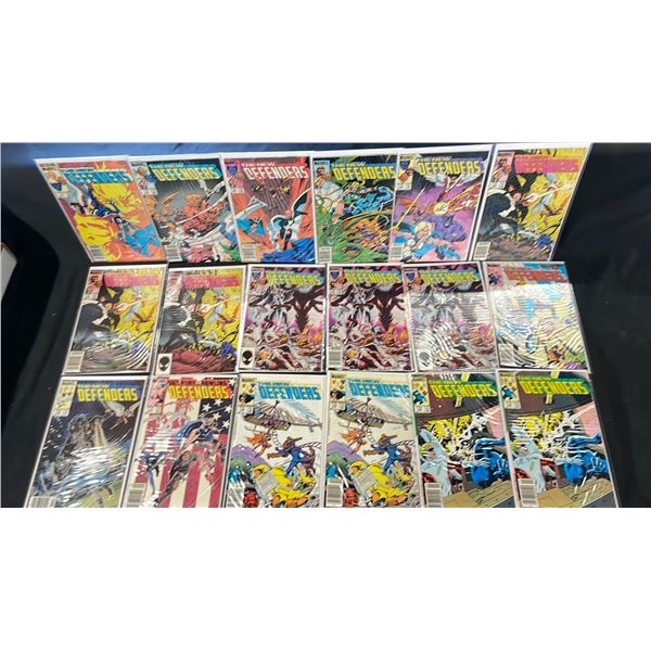 BOX OF ASSORTED COMIC BOOKS INCLUDING; THE NEW DEFENDERS, DETECTIVE COMICS, DEMON & MORE